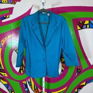 Field Gear, Blue Blazer, with Ribbon Tie. Size XL. In excellent condition!